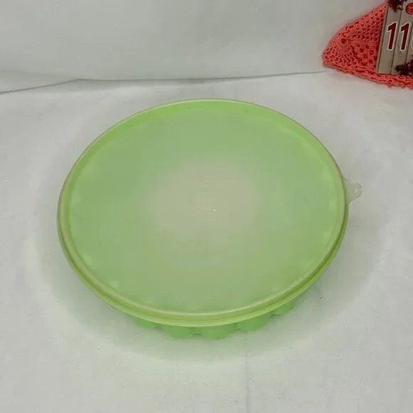 Vintage Tupperware Jello Mold 3 Piece Set Lime Green - Picture 4 of 7